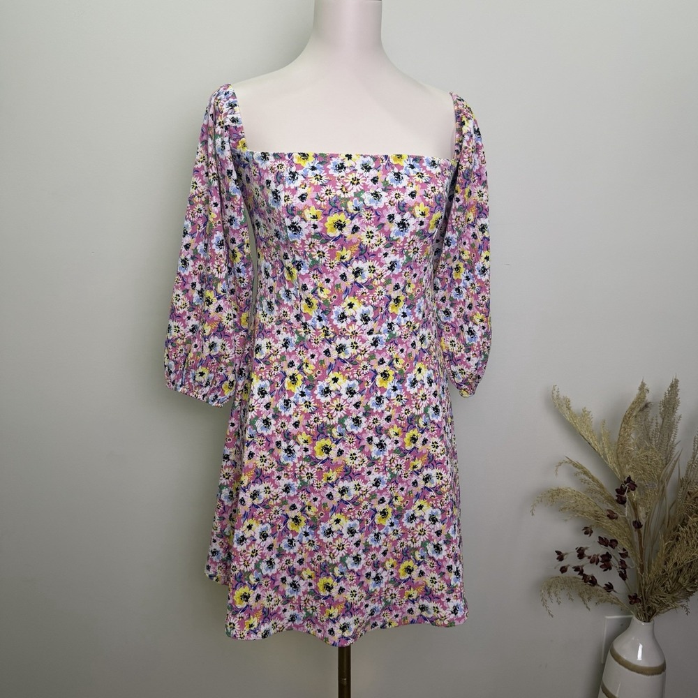 H&M Divided Women's Size Medium Pink Ditsy Floral Off-The-Shoulder Mini Dress